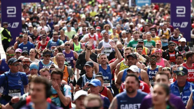 London_Marathon_Runners_2025
